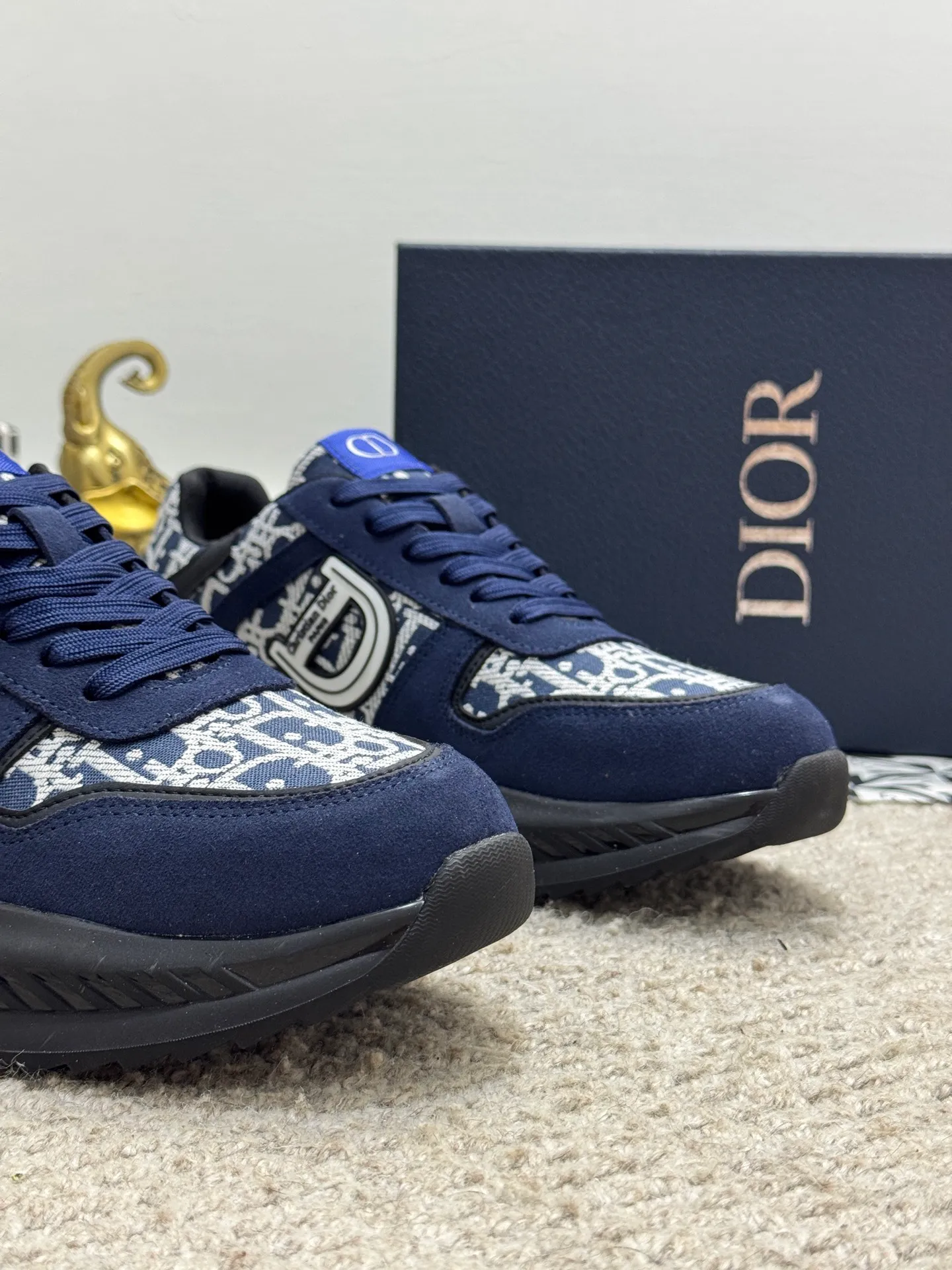 Men's men's shoes 💰440 [New model] 🐞🐞Top original - Dior 🆕 Low-top B02 casual sports shoes, carefully made of first-layer cowhide with canvas, comfortable and breathable ~ rubber soles, enhance style. Fashionable and versatile, it can complement any look. Featuring an exquisite design that is uniquely dynamic and modern, this shoe is part of Dior's legacy and embodies modern elegance. Size: 38-44 (45 customized